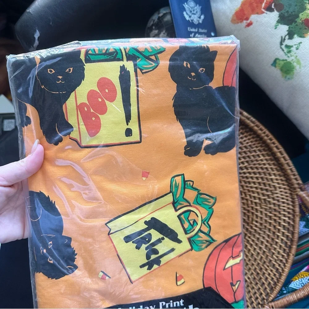 Elene Orange Vintage Halloween Cat Pumpkin Oblong Tablecloth New in Package